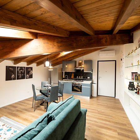 Apartamento Abitare Il Tempo-Elegante E Moderno-Ad 1 Bus Da Roma Velletri Exterior foto