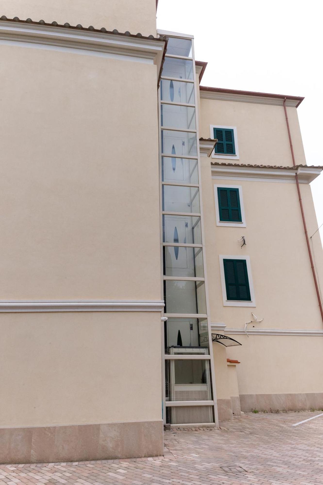 Apartamento Abitare Il Tempo-Elegante E Moderno-Ad 1 Bus Da Roma Velletri Exterior foto