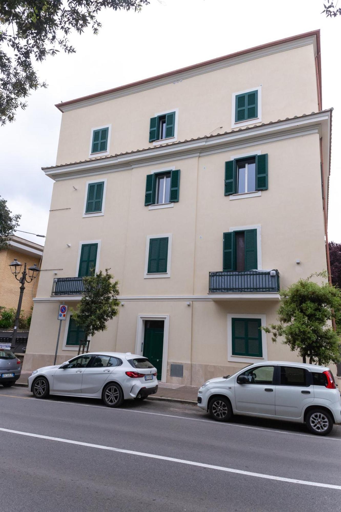 Apartamento Abitare Il Tempo-Elegante E Moderno-Ad 1 Bus Da Roma Velletri Exterior foto